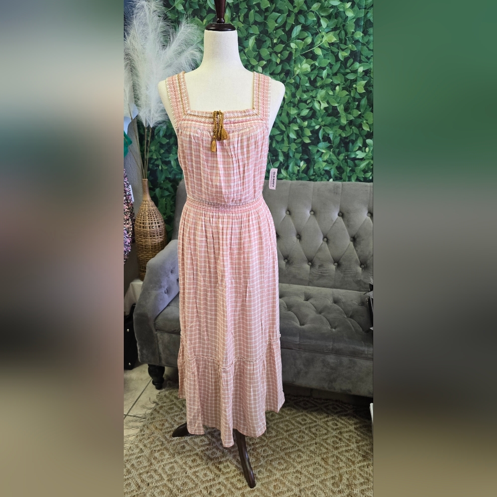 Old navy long dress with pockets